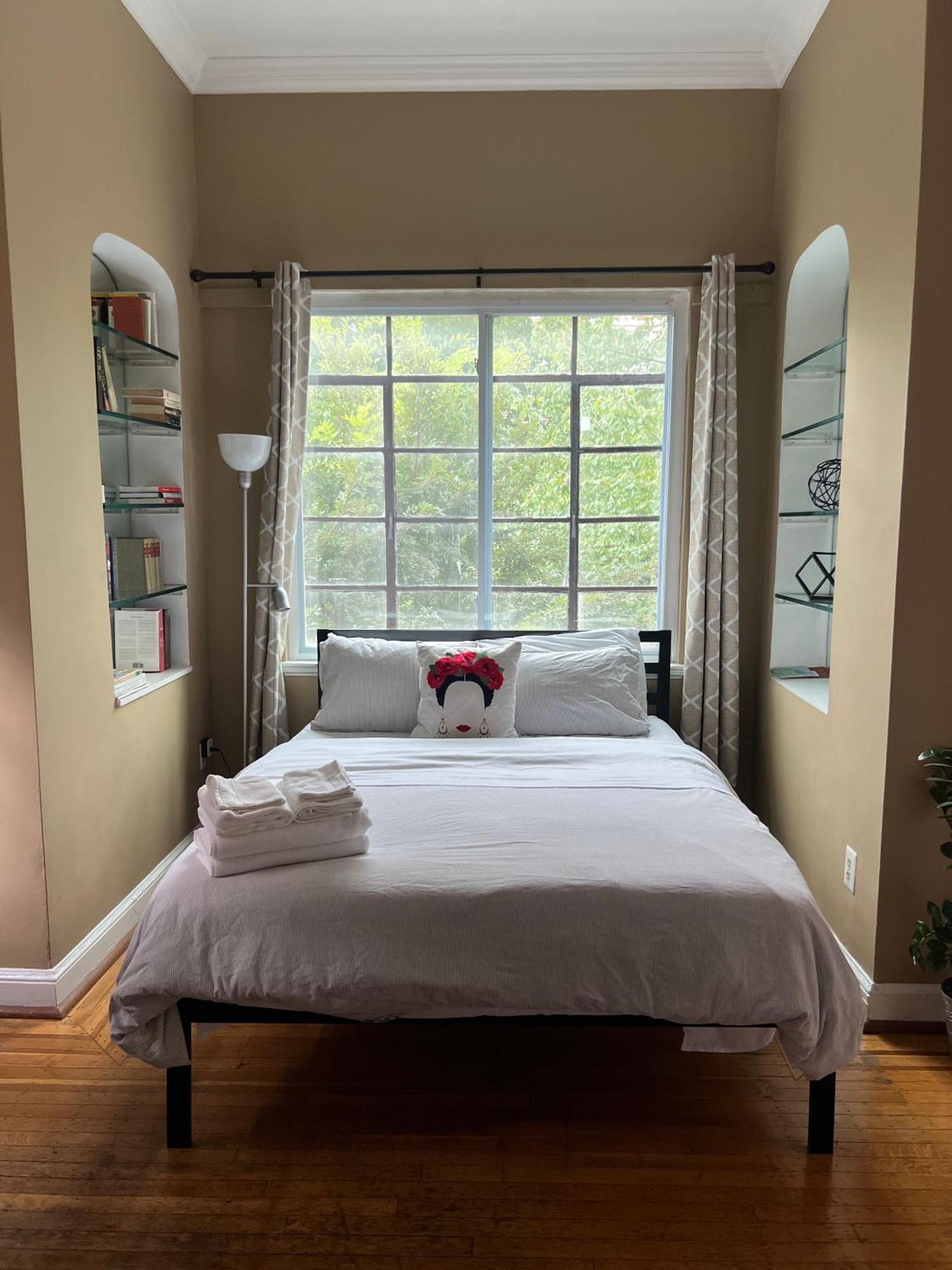The Orange House Apartment Washington Bagian luar foto