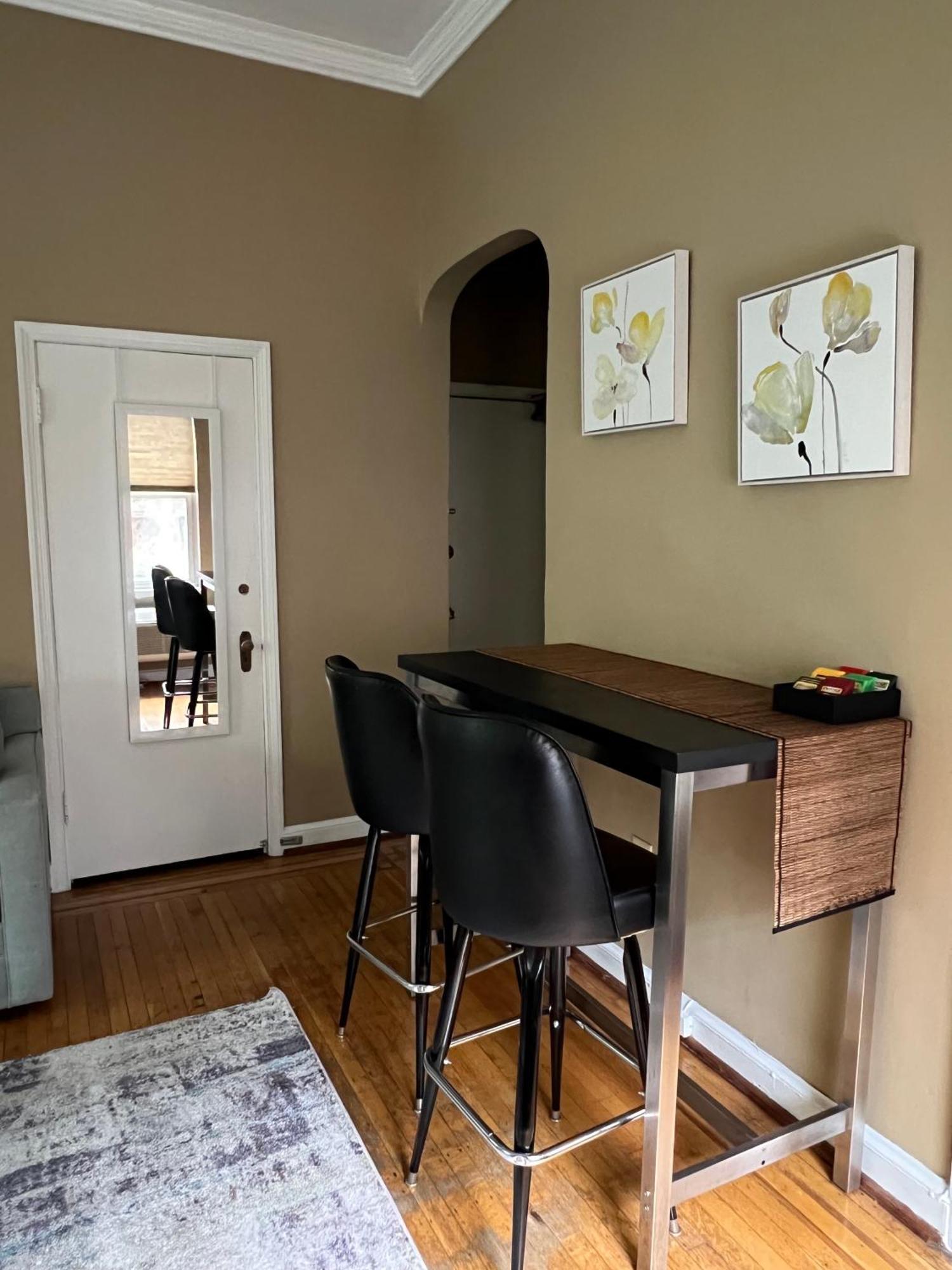The Orange House Apartment Washington Bagian luar foto