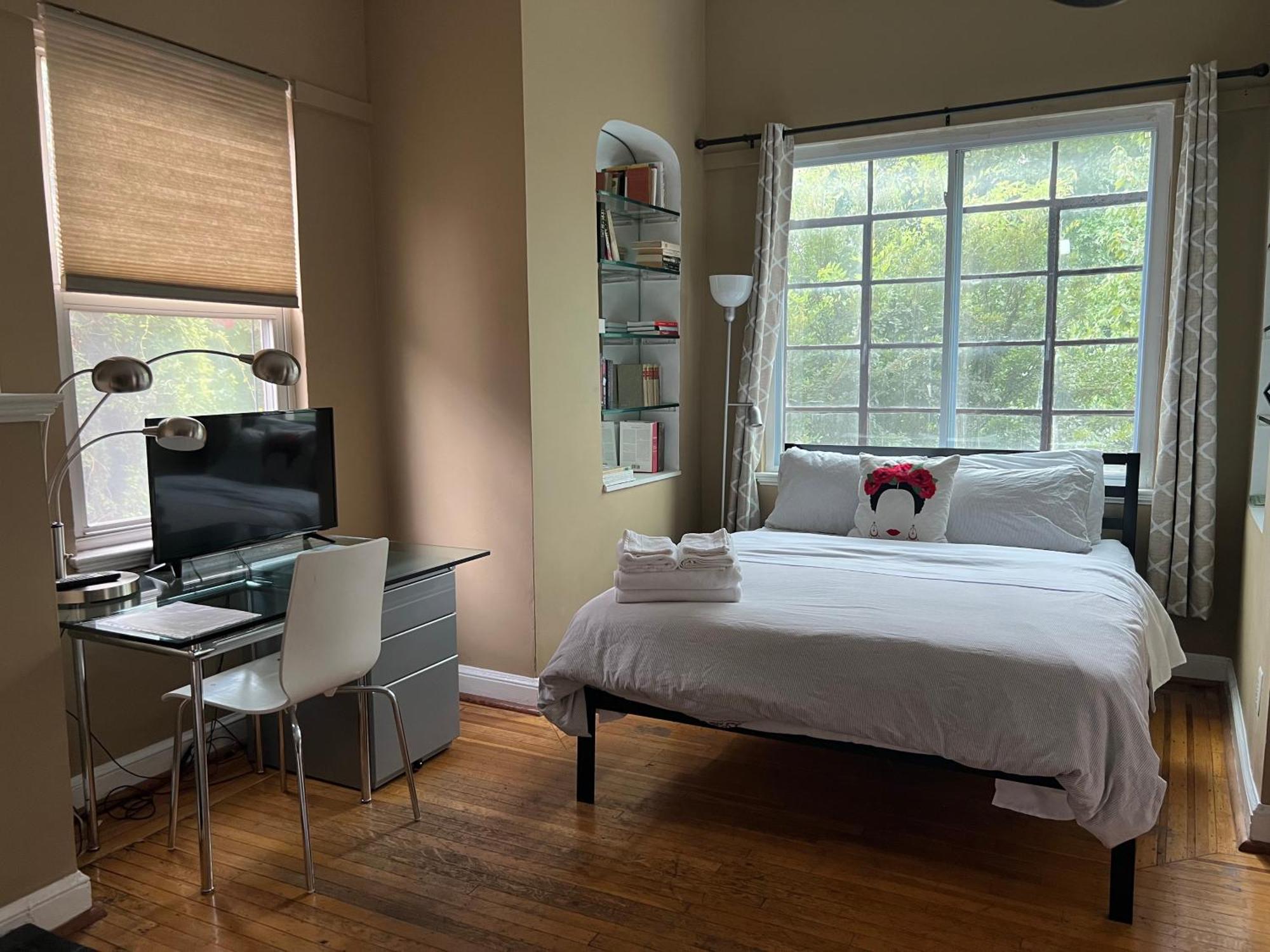 The Orange House Apartment Washington Bagian luar foto